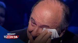 Jun 01, 2021 · martedì 8 giugno, in onda su canale5 la seconda puntata di new amsterdam 3 con ryan eggold nel ruolo di max goodwin.gli spettatori avranno modo di vedere il quarto, il quinto e il sesto episodio. Gerry Scotti Si Commuove Nel Ricordo Del Papa Scomparso Youtube