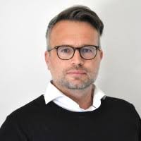 80+ Profile mit dem Suchbegriff „Dr. Gerald“