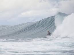 Abbie cornish / malia manuel. Aussie Surfer Escapes After Leg Rope Scare Wellington Times Wellington Nsw