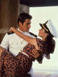 70 Romantic Movies That Will Make You Believe In Love Romantic Movies Movie Couples An Officer And A Gentleman