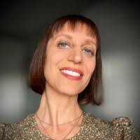 Beth Mccombs's Instagram, Twitter & Facebook