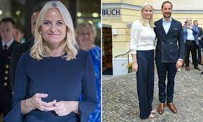We did not find results for: Crown Princess Mette Marit Of Norway Details The Battle Of Living With Chronic Pulmonary Fibrosis Daily Mail Online