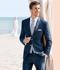 Le costume (aussi appelé complet ou familièrement costard) représente sans aucun doute un des achats les plus compliqués pour un homme. Les Deux Oursons Louez L Elegance