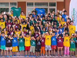 Sos children's villages usa creates stable, loving families for vulnerable and abandoned children worldwide, including the united states. Vorwerk Finanziert Sos Kinderdorf In Vietnam Sos Kinderdorfer Weltweit