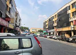 Maybank subang jaya is a commercial bank that serve loan, saving and more. 4 Storey Shop Taman Subang Perdana Seksyen U3 Shah Alam For Sale Alam Harta Realty