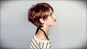 And then you wash them and make different fashions with it many women like to even play with. 160 Women Haircuts For Short Hair 2019 2020 For All Face Shape And Age