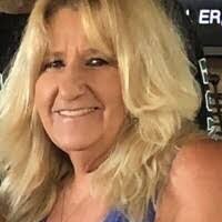 Lisa Soares's Instagram, Twitter & Facebook