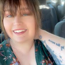 To all of Dodge City,let's wish Amanda Blake aka Kitty Russell a heavenly  96th birthday today & wish her a super good heavenly day where ever she is  celebrating with her gunsmoke