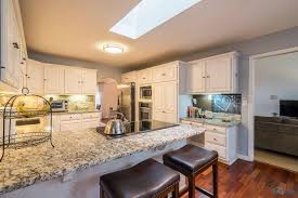 4876 Olde Meadow Ln Sylvania Oh 43560 Zillow With Images Estate Homes Zillow Home