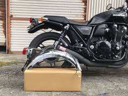 旧型 CB1100 にショートリアフェンダー取付確認♪ | ＢＬＥＳＳ ＣＲＥＡＴＩＯＮのエアロパーツ作りブログ☆