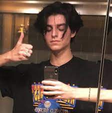 pin von motte auf boyzzzz haare jungs haarschnitt manner jungs