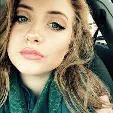 Ana Hendrix's Instagram, Twitter & Facebook