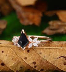 Kite Cut Rings