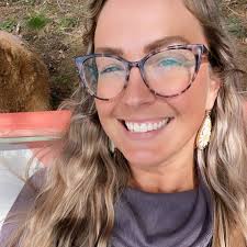 Taylor Swift Stitch: Lauren Scheffer Reacts to the Millennial Trains and  Lovisa