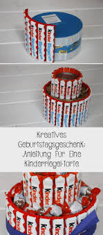 Eine Kinderriegel Torte Ist Eine Kreative Geschenkidee Fur Schokofans Wie Ihr Eine Kinderriegel Torte Basteln In 2020 Kinderriegel Torte Kinder Riegel Torten Basteln