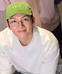 Good morning, have a wonderful day with Handsome Ji Chang Wook ❤️💕🌹