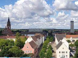 Haus zum kauf in burg stargard. Turmstrasse Bekommt Im Fruhjahr Neue Baume Stadt Neubrandenburg