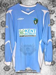 They won turkish cup twice in 1997 and 2002. Kocaelispor Goalkeeper Football Shirt 2008 2009 Sponsored By Kent Konut