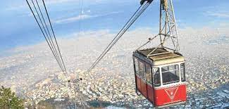 The gondola line is inside the range . Izmir Balcova Teleferik Tesisleri Calisiyor Mu