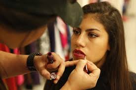 Teen models wow at fall fashion show benefiting women's center