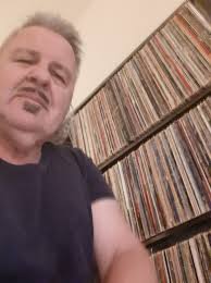 🗣️ Ahead of his documentary, comedian Johnny Vegas discusses ADHD, his  home town and 'coming out' as an artist Read the full interview with Chris  Bennion ⬇️  https://www.telegraph.co.uk/tv/2025/08/06/johnny-vegas-interview-art-adhd/