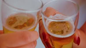 Buy the best and latest visage rouge on banggood.com offer the quality visage rouge on sale with worldwide free shipping. Vous Attrapez Des Plaques Rouges En Buvant De L Alcool Attention Cela Pourrait Etre Mauvais Signe