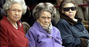 Birgitte Duchess Of Gloucester Engagement Ring Queen Elizabeth And Princess Margaret With Princess Alice Duchess Of Gloucester At Her 100th Birthday Celeb Princess Alice Queen Elizabeth Queen Elizabeth Ii