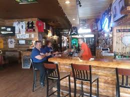 Solltest du nach „sportsbar mit tnt sportsbar noch nicht genug haben, dann hör dir weitere sendungen an, indem du auf die untenstehenden links klickst. Tnt Sports Bar And Grill 10562 Main St Hayward Wi Bars Mapquest