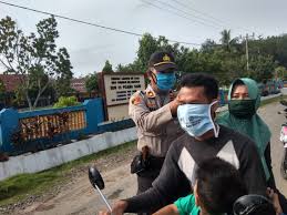 Pagi sekitar pukul 9 wib, baru aku terbangun dari tidur. Sd Negeri 01 Pisang Baru