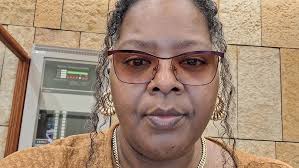 Tonja's Daily Vlogs: My 1st time out and about vlogging. Please forgive  some of the camera angles 😆