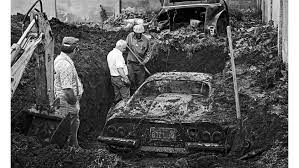 La matrícula y el número de bastidor demostraron que se trataba del que rosendo cruz. From The Archives Stolen Ferrari Found Buried In Backyard Los Angeles Times