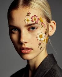 Flower Children Makeup Kit New Styles In Stock Kamakula Flower Makeup Flower Child Makeup Photoshoot Makeup