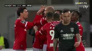 Он играет на позиции центр. Goal Golo Fabio Cardoso Santa Clara 1 1 Benfica Liga 20 21 12 Youtube