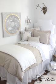 Finding college dorm room ideas that fit what your dorm really looks like is hard and decorating your dorm room requires a little more work than simply follow these dorm decorating tips and your space will start to transform in no time. 17 Fresh How To Decorate A Single Dorm Room