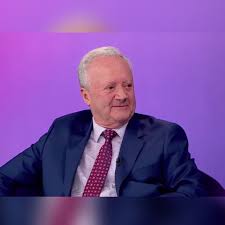 We did not find results for: Arturo Calle Quienes Son Sus Hijos Carlos Arturo Y Que Hacen Uno Murio