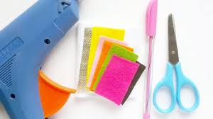 Berikut ini pengertian, kelebihan dan kekurangan, harga dan penggunaan bahan kain katun jenis ini ada banyak sekali, mulai dari busana muslimah seperti baju gamis syar'i, jilbab, rok, blouse, kemeja, baju. Cara Membuat Kerajinan Tangan Dari Kain Flanel Yang Mudah Dipraktikkan Hot Liputan6 Com