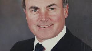 Growth, transparency, economics dominate Gardens candidate forum