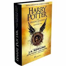 La historia sigue albus severus potter y scorpius malfoy, dos jóvenes magos que intentan encontrar su lugar en hogwarts y el mundo de la magia en que sus padres, harry y draco, lo hicieron antes que ellos. Facebook