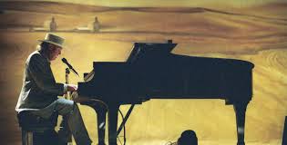 Review: Neil Young: Heart of Gold - Slant Magazine