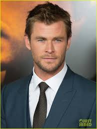 Chris Hemsworth Shows Off Short Hair at 'Blackhat' Premiere : Photo 3275534 