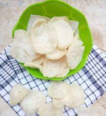 Mol ini nantinya dapat anda gunakan sebagai mikroorganisme pengurai dan penyubur tanaman. Cara Membuat Kerupuk Bawang Gurih Dari Nasi Sisa Merdeka Com