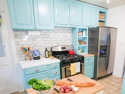 Find ideas, instructions and advice for updating kitchen cabinets. Kitchen Cabinet Paint Pictures Ideas Tips From Hgtv Hgtv