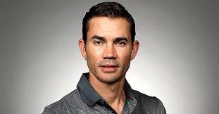 An emotional camilo villegas contends and 3 things to know after the second round. Golfer Camilo Villegas 22 Month Old Daughter Dies What Happened