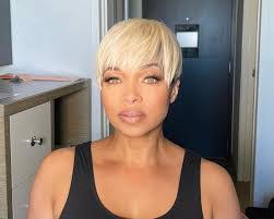 Pat Smith's Instagram, Twitter & Facebook