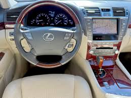 Lexus LS400 designed by Rolls-Royce