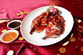 Membuatnya sangat mudah dan bisa menggunakan bahan yang sudah ada di rumah. Resep Bebek Peking Makanan Mewah Di Restoran Chinese Food Halaman All Kompas Com