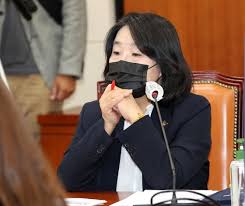 최태원 대한상의회장 '국가발전 아이디어 공모'…상금은? ìœ¤ë¯¸í–¥ ì‚¬ê±´ ì¤'ëŒ€ì„± ê³ ë ¤ í•©ì˜ ìž¬íŒë¶€ ë°°ì • ë„¤ì´íŠ¸ ë‰´ìŠ¤