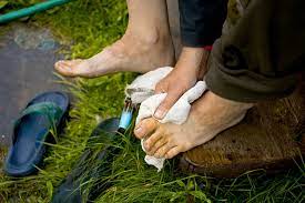 Sandpaper and a little scrubbing! How To Clean Sandals Footbed Slippers Owner