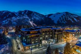 Ernest hemingway memorial and big wood golf course are. Sun Valley Lodging Packages Hotels And Vacation Rentals