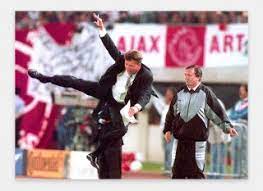 Karier louis van gaal di manchester united hanya berlangsung dua musim. 6 Secret Traits That Make Louis Van Gaal The Humble Genius He Is And Mainstream Media Fail To See The Correspondent